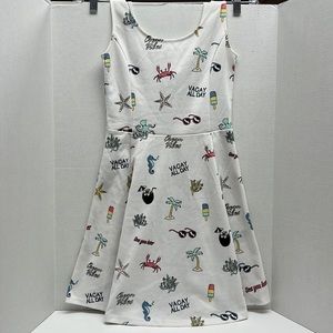 H&M Divided white beach print dress: Women’s size 4
